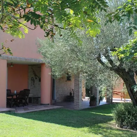 Сasa de vacaciones Casa Kikenda, Viaggio Nella Natura Treia