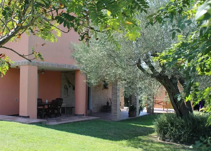 Feriehus Casa Kikenda, Viaggio Nella Natura Treia